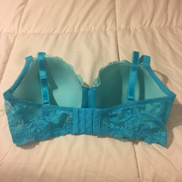 Never worn before beautiful bra - Picture 5 of 5
